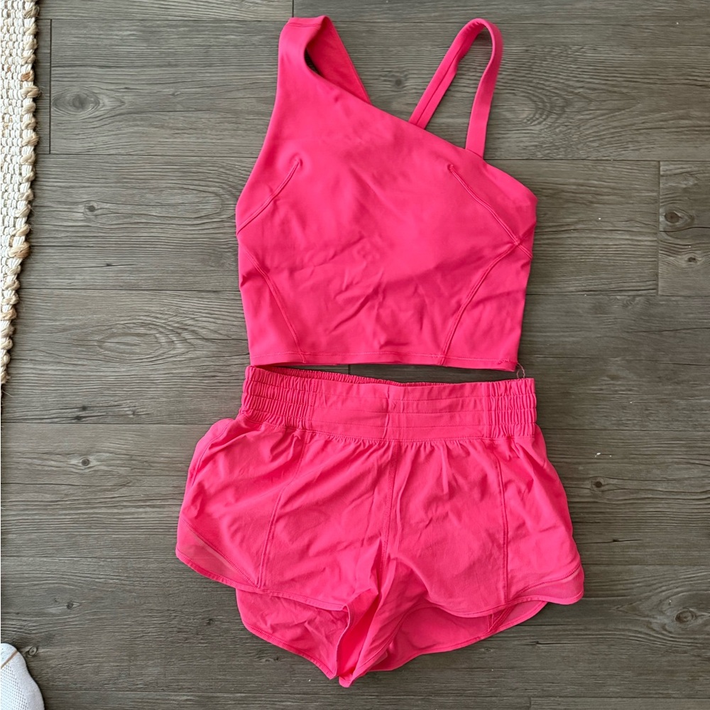 Lululemon Workout Set - Lip Gloss